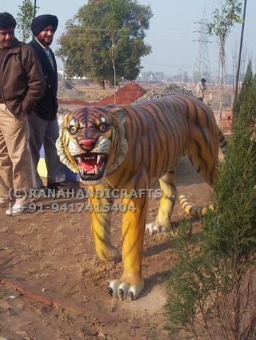 Tiger-Sculpture