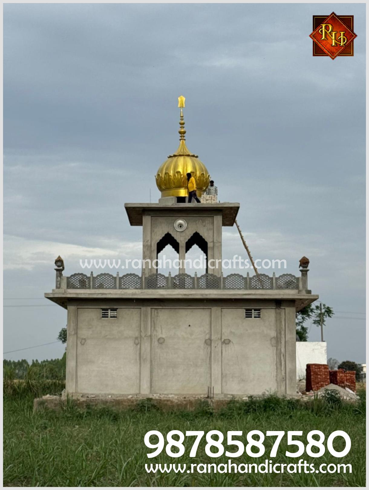 Expert team from Rana Handicrafts installing the 9ft diameter dome on Gurdwara roof