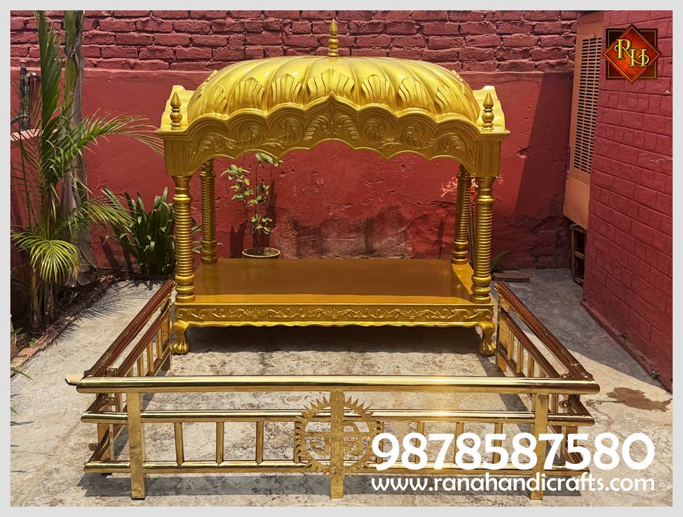 Corner view showing the Golden Stainless Steel Jangla railing and matching HM-03 Palki Sahib design.