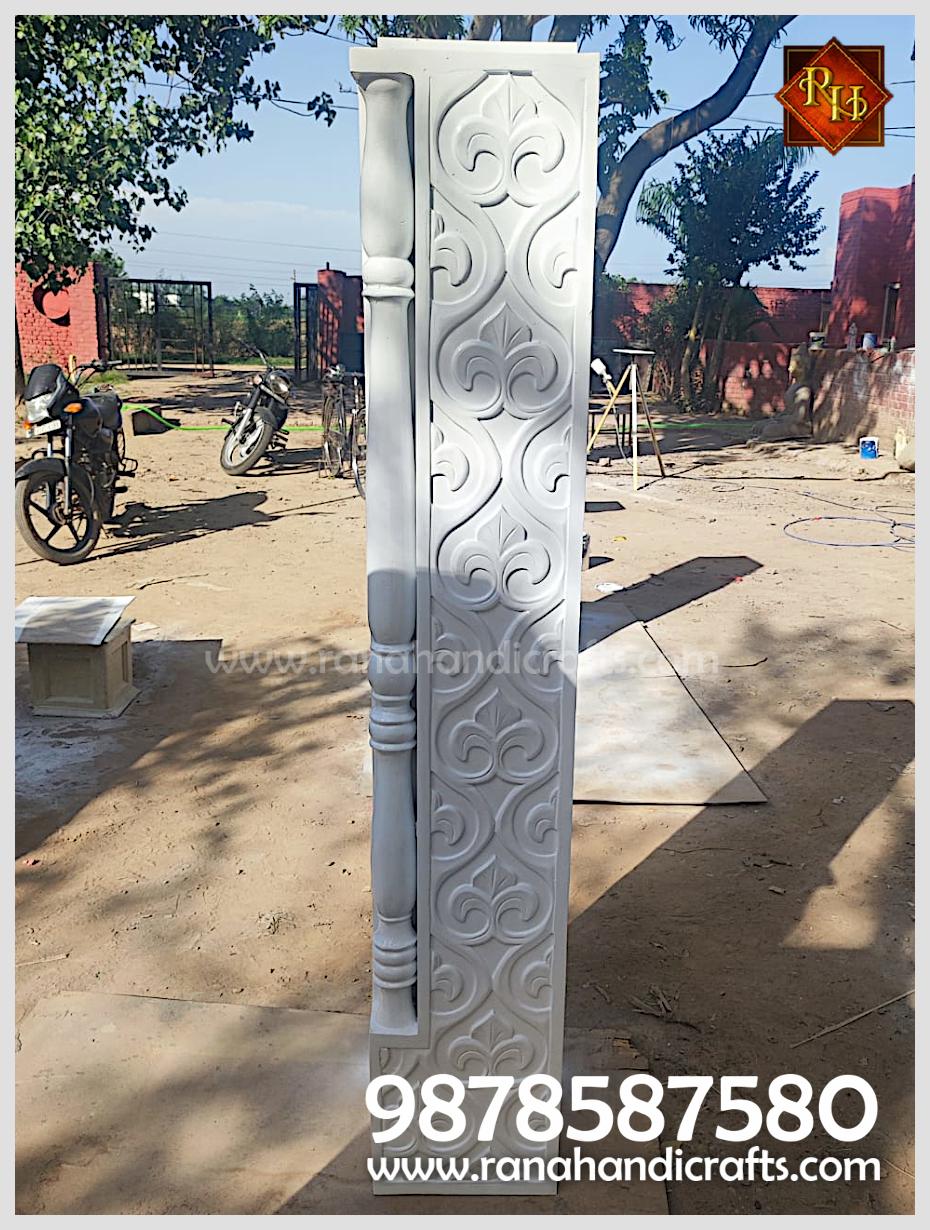 Close-up of the detailed craftsmanship on Palki Sahib PK13 pillars