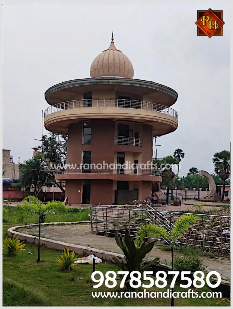 Close-up view of the multi-story Sikh Library building featuring the 14ft diameter dome crafted and installed by Rana Handicrafts International at Patna Sahib, Bihar.